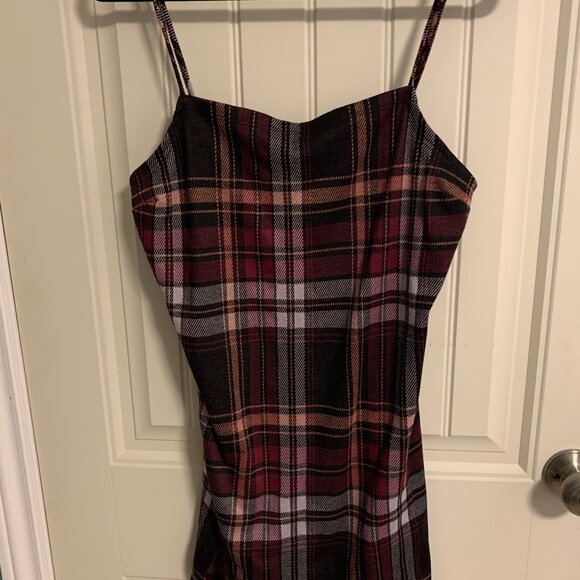 Streetwear Society Plaid Dress - Picture 2 of 11
